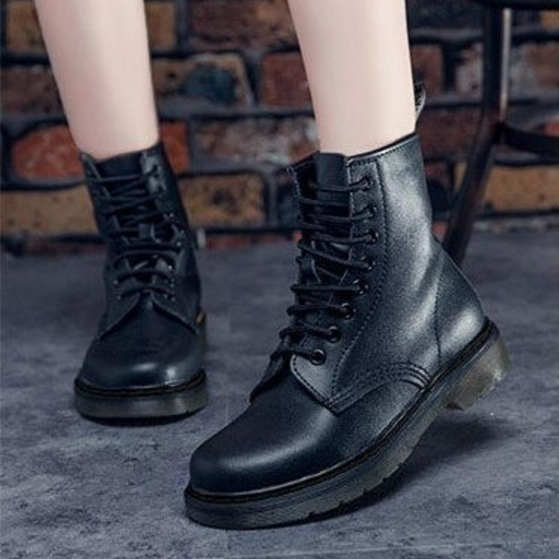 Victoria’s High-Ankle Leather Lace-Up Boots