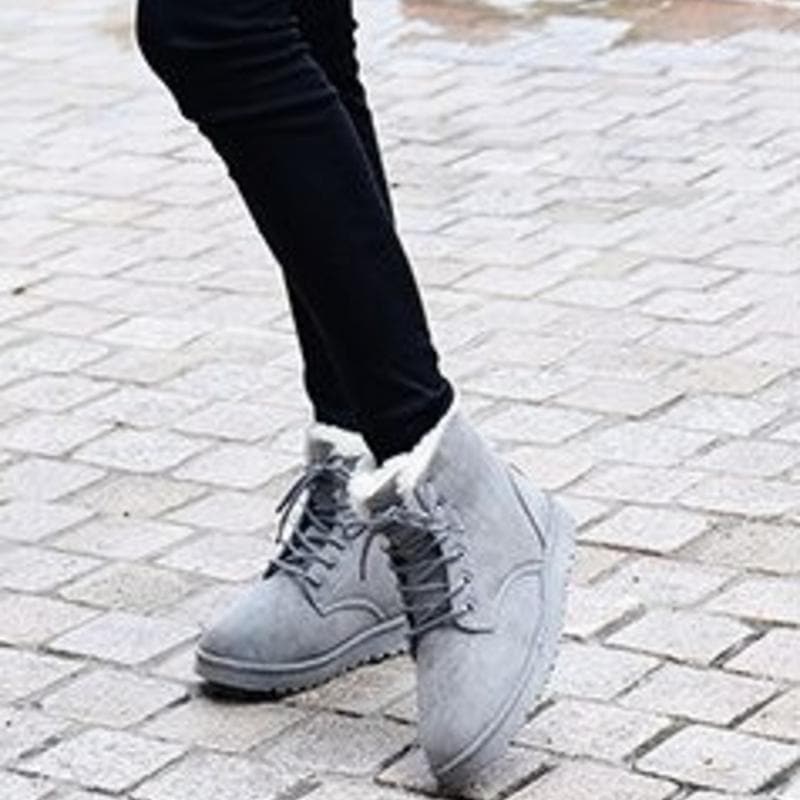 Victoria’s Cozy Lace-Up Ankle Boots