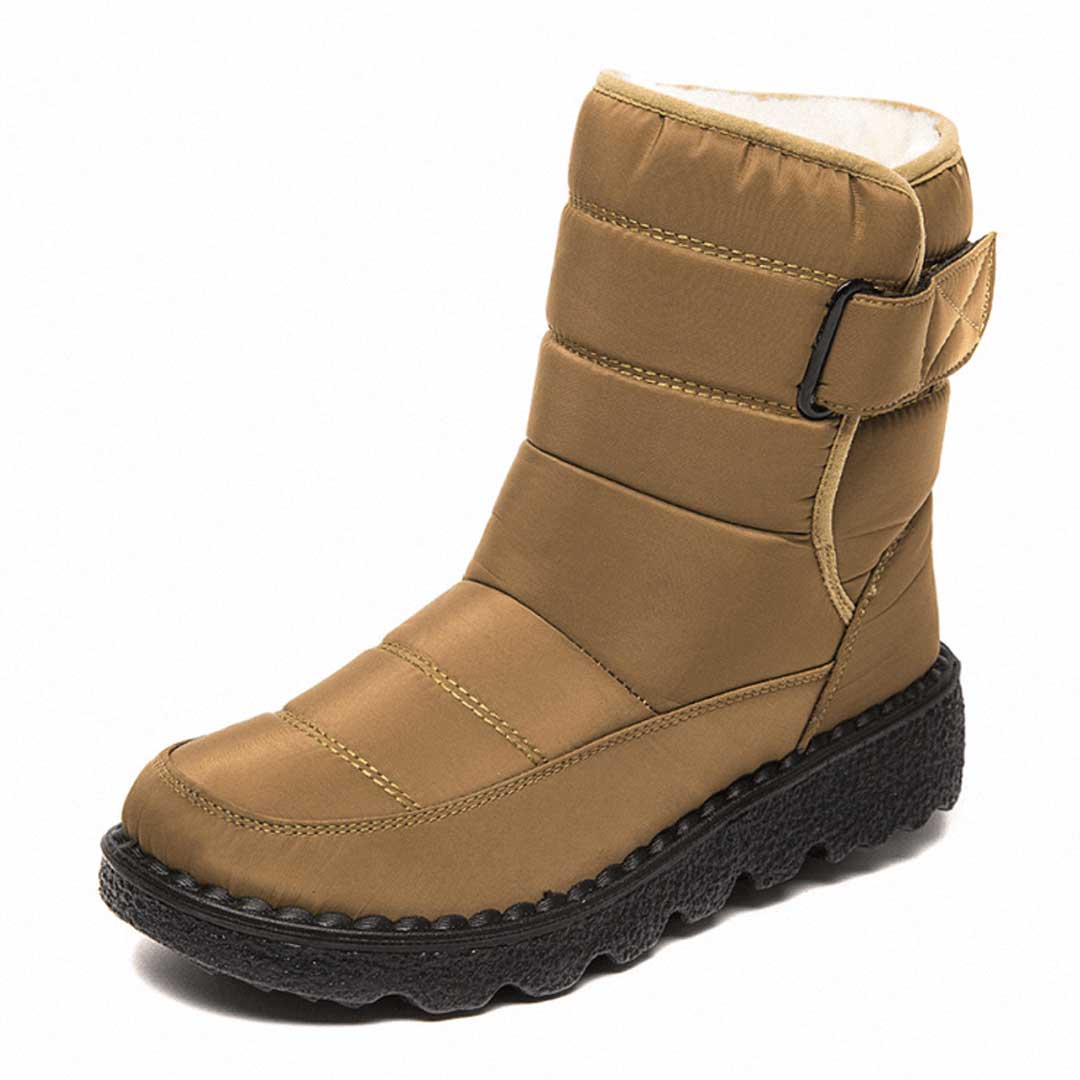 Victoria’s Quilted Winter Grip Boots